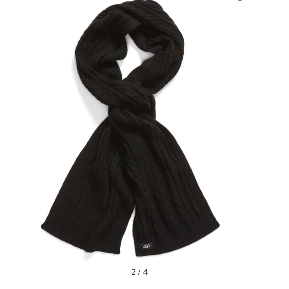 UGG scarf